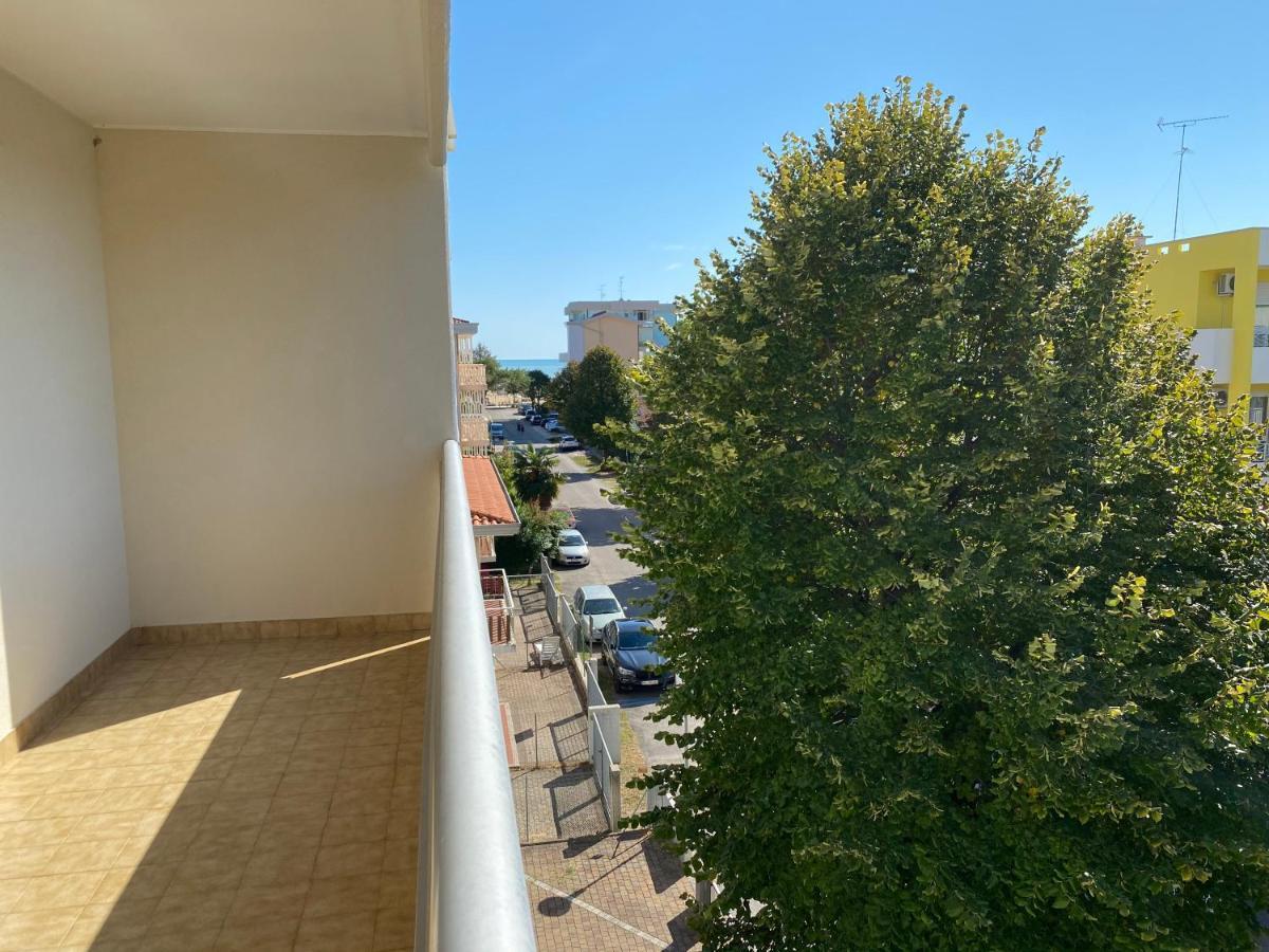 Residence Columbia Bibione Zewnętrze zdjęcie